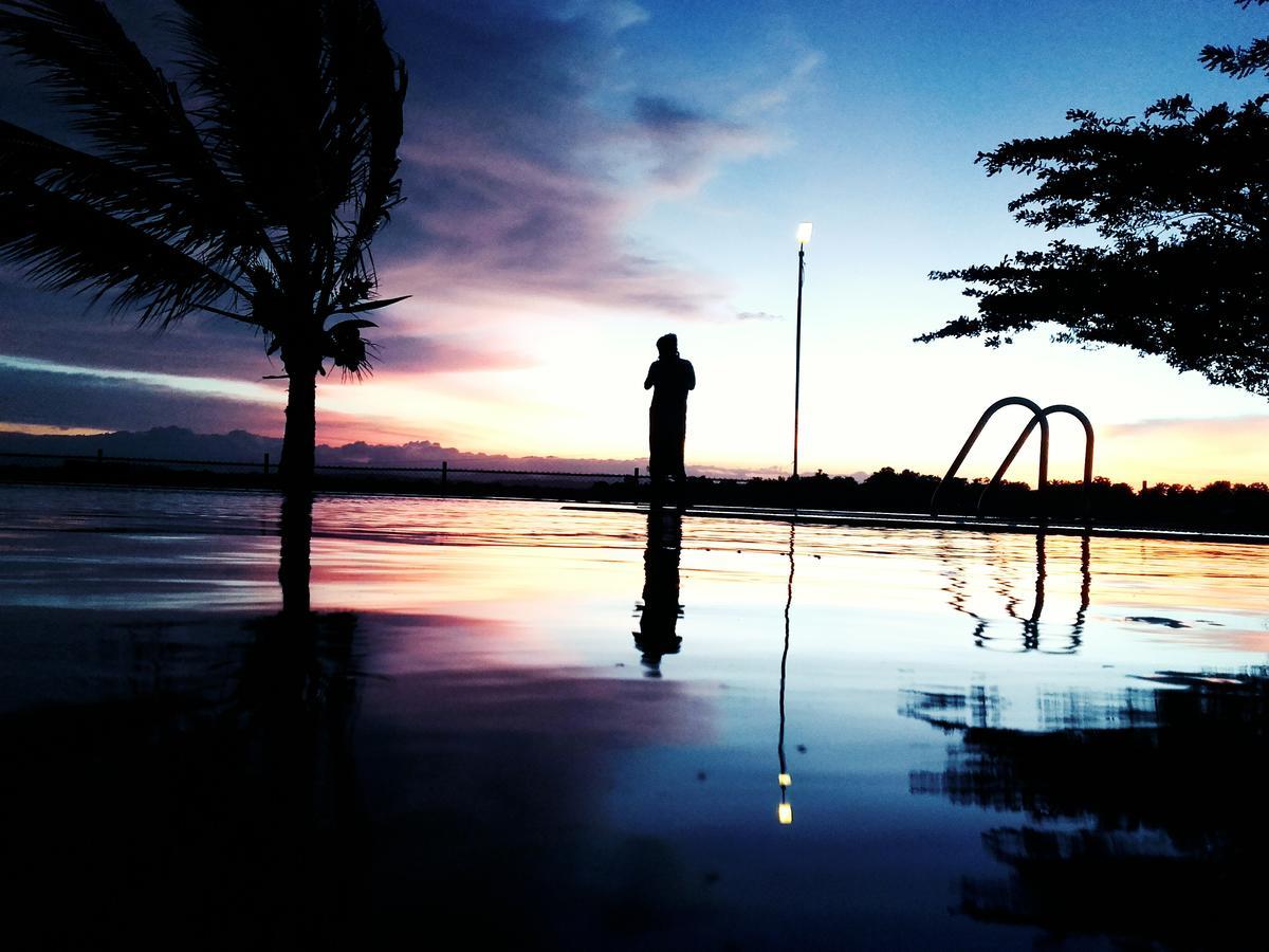Pharo Lake 波隆纳鲁沃 外观 照片
